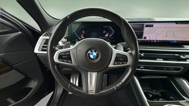 Used 2024 Black BMW xDrive40i image 12