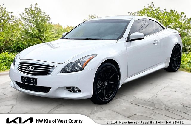 2013 INFINITI G37 Convertible RWD