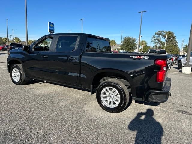 2022 Chevrolet Silverado 1500 RST 3