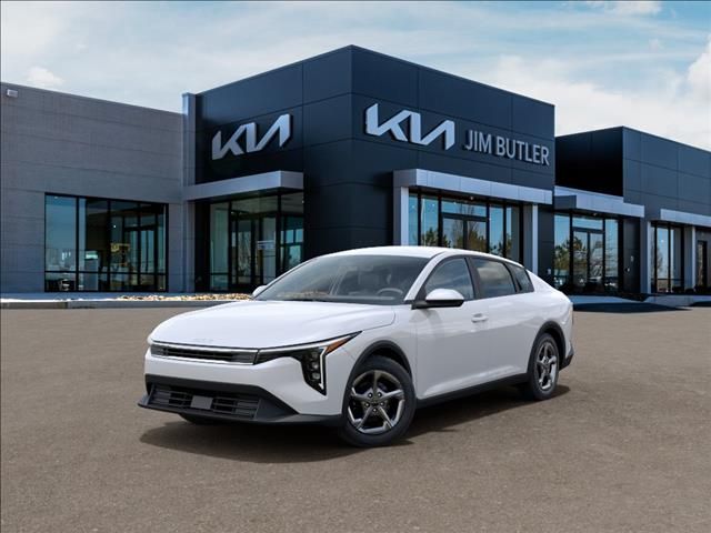 2026 Kia K4 LX, LXS