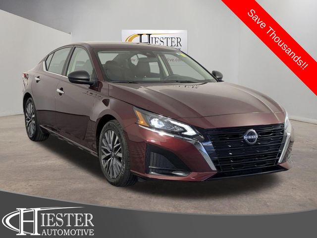 Garnet Pearl Metallic 2025 Nissan Altima Sedan Front-Wheel Drive Continuously Variable Transmission