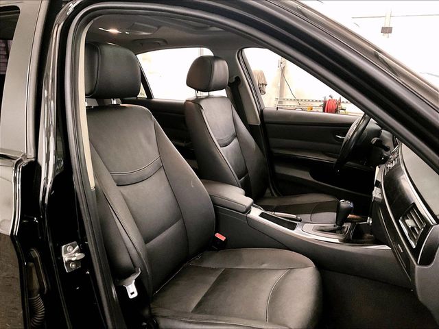 2011 BMW 3 Series 328i xDrive Black at Rafferty Subaru