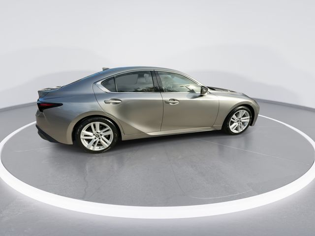 2023 Lexus IS 300 - Photo 9