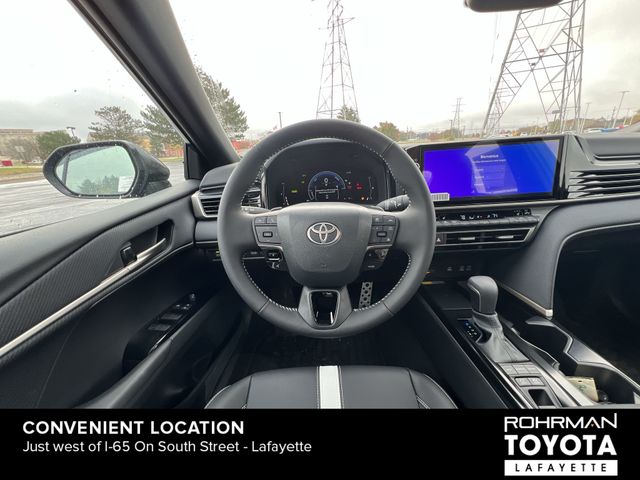 2025 Toyota Camry SE 14