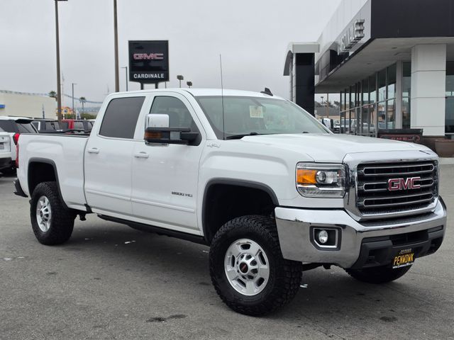 Summit White 2017 GMC Sierra 2500HD Pickup Truck Four-Wheel Drive 6-Speed Automatic Overdrive