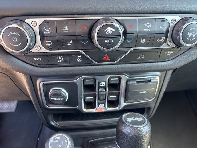 Used 2024 Jeep Wrangler SUV