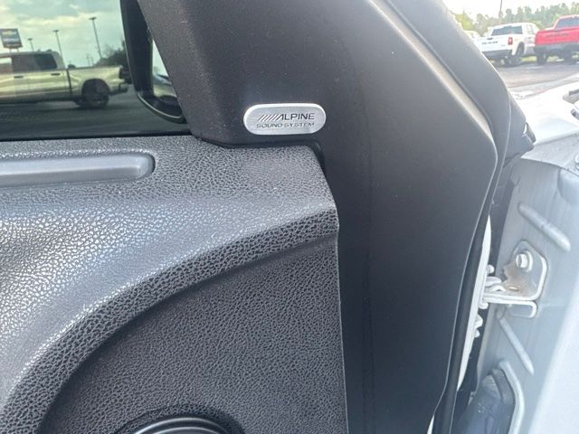 Used 2017 White Knuckle Clearcoat Dodge R/T Scat Pack image 12