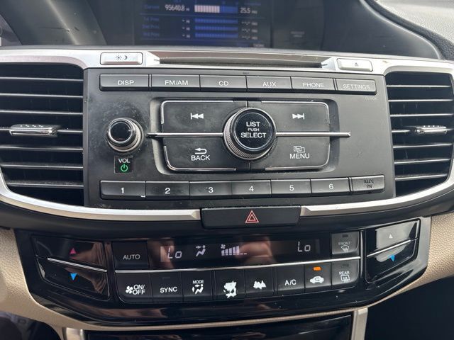 Used 2016  Honda LX image 5