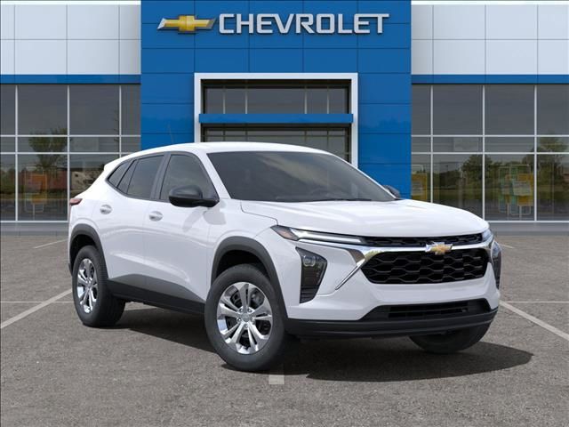 2025 Chevrolet Trax LS 7