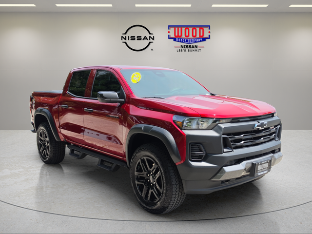 Radiant Red Tintcoat 2025 Chevrolet Colorado Pickup Truck Four-Wheel Drive 8-Speed Automatic