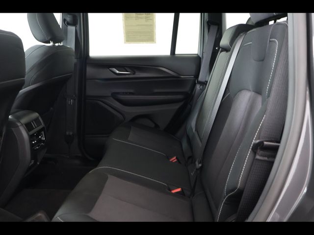 2025 Jeep Grand Cherokee Laredo - Photo 10