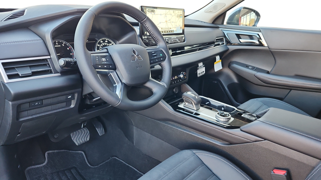 2025 Mitsubishi Outlander