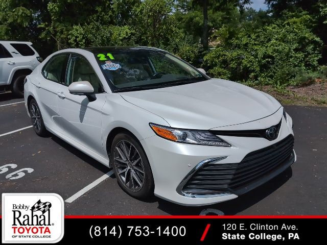 Pearl 2021 Toyota Camry Sedan Front-Wheel Drive 8-Speed Automatic