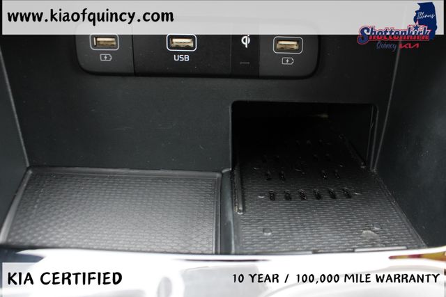 Used 2024 Kia Carnival Van