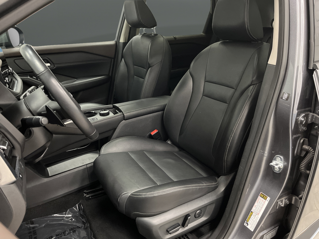 Used 2023 Gun Metallic Nissan SL image 4