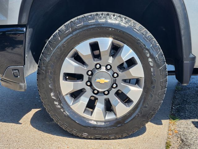 2024 Chevrolet Silverado 2500HD Custom Gray at EAG Ford Navasota
