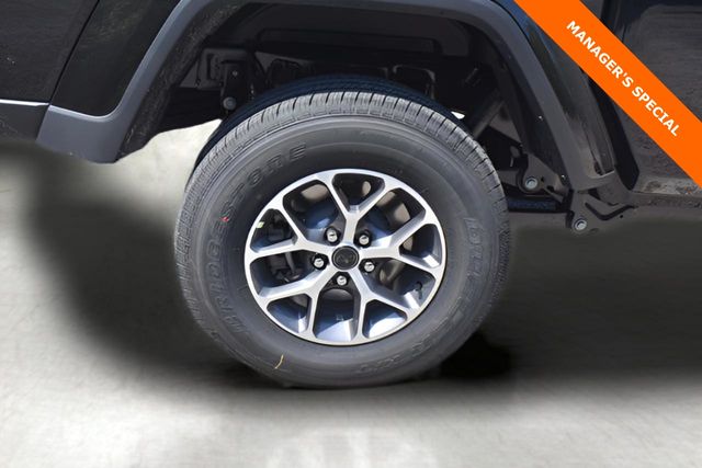 New Car 2025 Jeep Gladiator  Sport S For Sale Under $40,000 In Austin, Texas