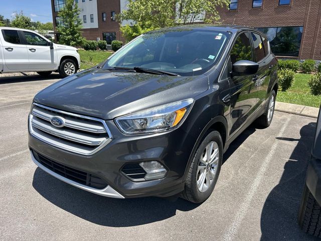 Gray (Magnetic) 2019 Ford Escape SE FWD SUV / Crossover Front-Wheel Drive 6-Speed Automatic