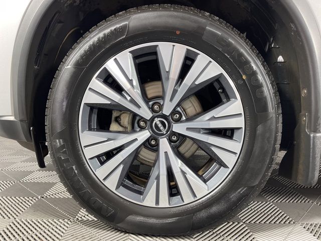 2023 Brilliant Silver Metallic Nissan Rogue SV FWD SUV