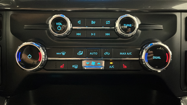 Used 2022 Race Red Ford XLT image 17