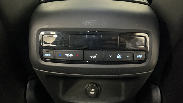 Used 2025 Typhoon Silver Hyundai SEL image 38