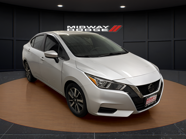 Brilliant Silver Metallic 2021 Nissan Versa Sedan Front-Wheel Drive Continuously Variable Transmission