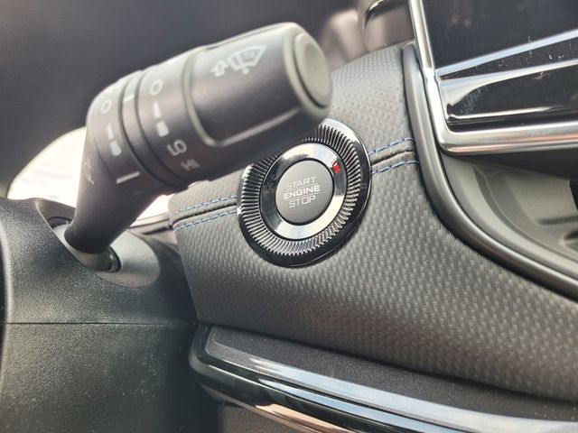 New 2026 Black Jeep Latitude image 26