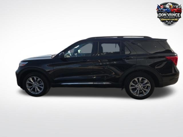 Black Metallic 2024 Ford Explorer XLT AWD SUV / Crossover All-Wheel Drive Automatic