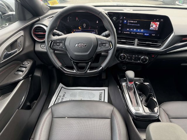 Used 2024 Chevrolet Trax SUV