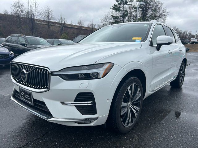 2023 Volvo XC60 B5 Plus Bright Theme AWD