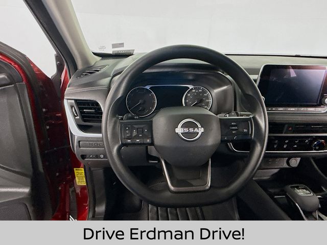 Used 2025 Nissan Rogue SUV