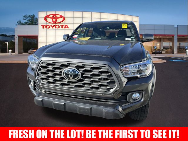 2023 Toyota Tacoma TRD Sport 2