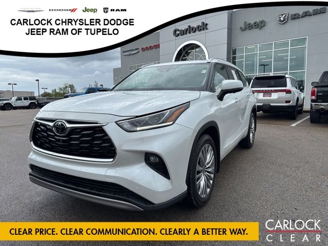 White (Wind Chill Pearl) 2023 Toyota Highlander Platinum AWD SUV / Crossover All-Wheel Drive 8-Speed Automatic