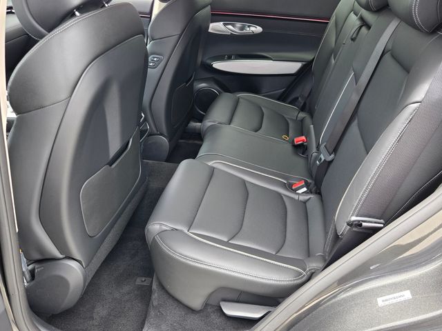 2027 Genesis Gv70