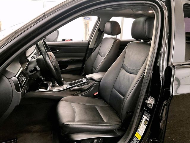 2011 BMW 3 Series 328i xDrive Black at Rafferty Subaru
