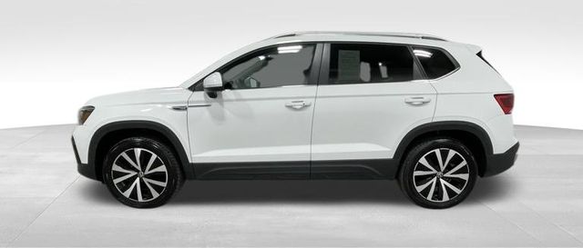 2022 Volkswagen Taos 1.5T SE photo