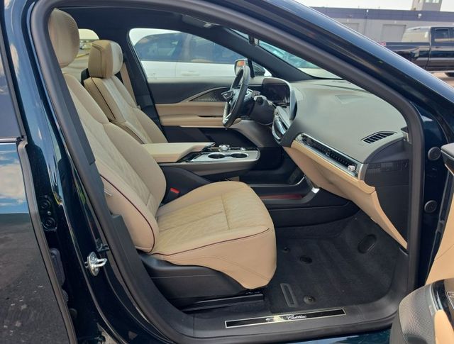 Certified Used 2025 Green Cadillac Luxury image 9
