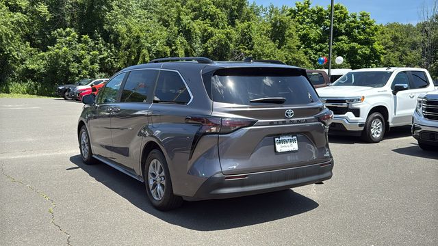 Used 2024 Toyota Sienna Van