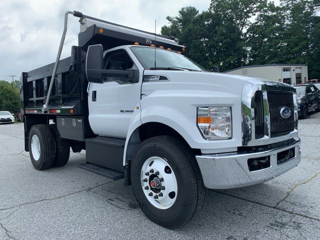 2025 Ford F-750SD Base 7