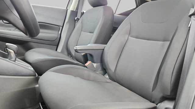 2025 Nissan Kicks Play