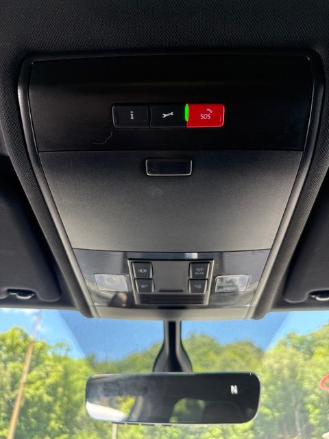 2023 Volkswagen Atlas Cross Sport 2.0T SE w/Technology White at Sutliff Volkswagen