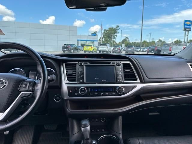 2019 Toyota Highlander Limited Platinum 12