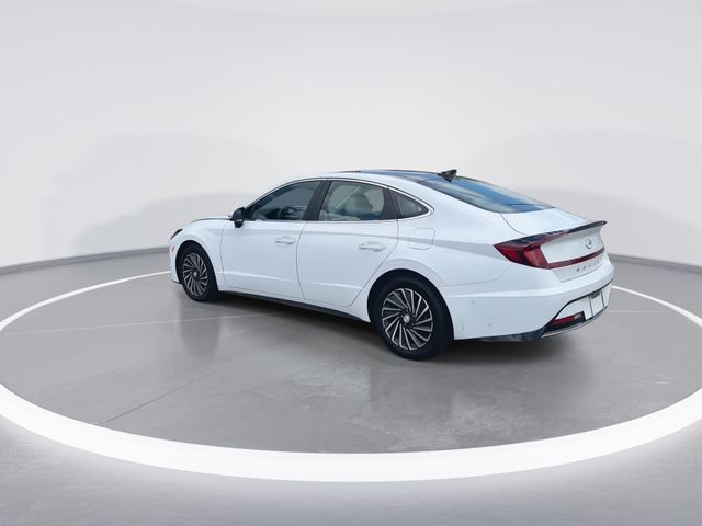 Used 2023 White Hyundai Limited image 6