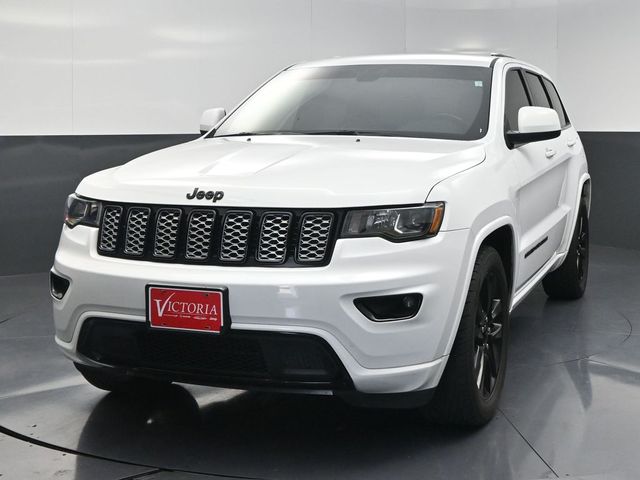2020 Jeep Grand Cherokee Altitude White/off-white at River Oaks CDJR