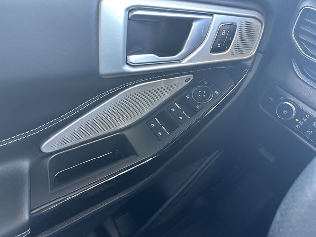 Used 2023 Gray Ford ST image 14