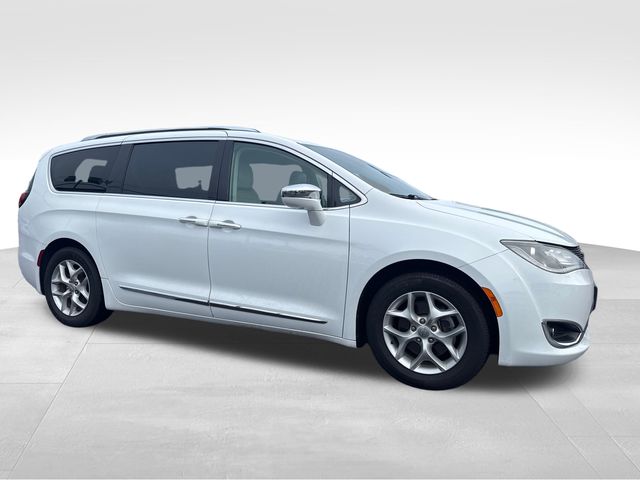 2019 Chrysler Pacifica Limited FWD