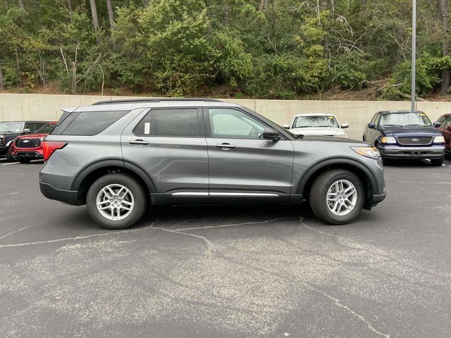 2025 Ford Explorer Active 2