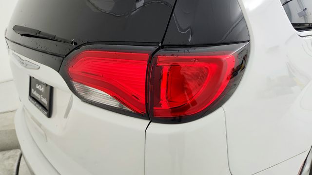 2017 Chrysler Pacifica Touring L Plus White at Parkway Family Mazda