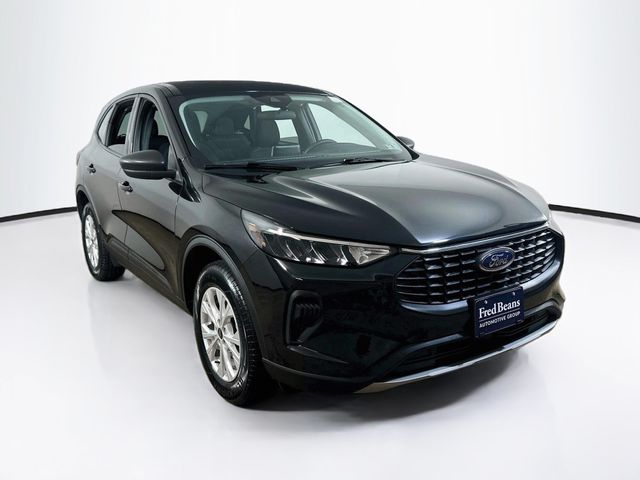 Black Metallic 2025 Ford Escape SUV / Crossover All-Wheel Drive 8-Speed Automatic