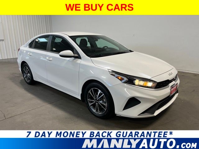 Snow White Pearl 2023 Kia Forte Sedan Front-Wheel Drive Continuously Variable Transmission